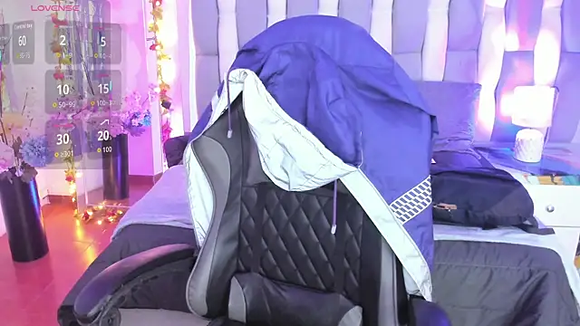 Adaara Rey online show from November 2025 07:49:02 PM