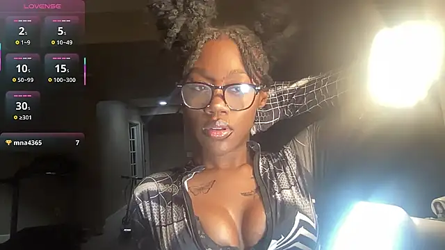 maskedgirl5005 online show from September 2025 09:52:02 PM