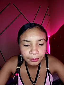 Snapshot of liz7skinny chatting on September 2025 06:35:02 PM liz7skinny online show from September 2025 06:35:02 PM