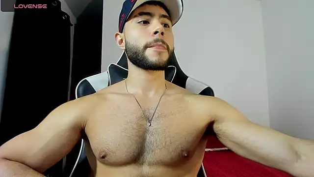 Snapshot of bryan_mugn chatting on November 2025 03:05:02 AM bryan mugn online show from November 2025 03:05:02 AM