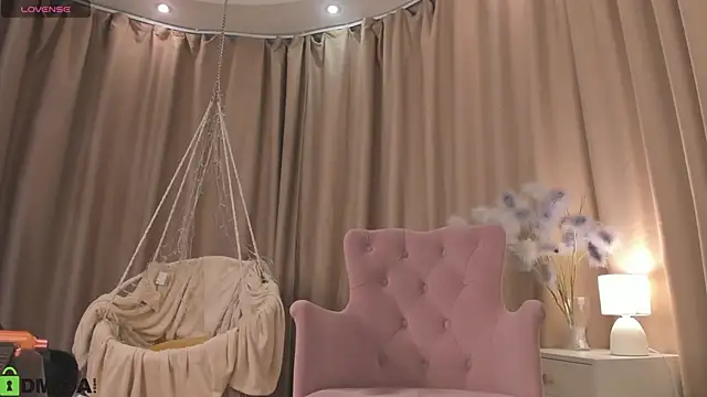 Naomi   Rias online show from October 2025 12:44:02 AM