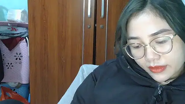 Uhem112 online show from January 2026 01:19:01 AM