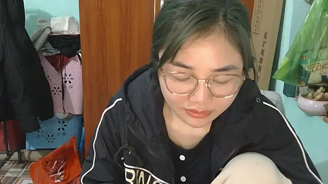 Uhem112 online show from January 2026 12:52:01 PM