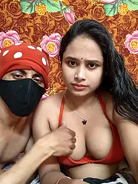 Seducing couple online show from December 2025 09:18:01 AM