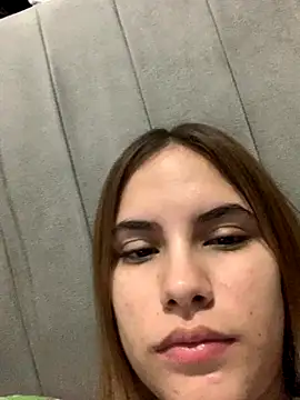 MiiluRosse online show from November 2025 02:17:02 AM