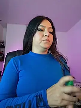 Abbyjoness21 online show from December 2025 07:20:02 PM