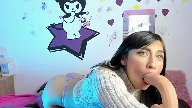 Alanaloiiss  online show from September 2025 12:56:02 AM