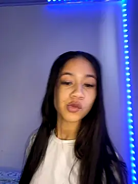 jadee8 online show from November 2025 06:31:02 PM