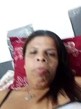 Snapshot of Esperanza_13 chatting on May 2026 01:03:01 AM Esperanza 13 online show from May 2026 01:03:01 AM