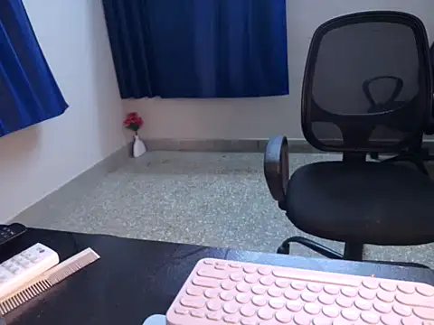 Snapshot of Anjalistar chatting on September 2025 12:37:01 PM Anjalistar online show from September 2025 12:37:01 PM