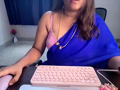 Snapshot of Anjalistar chatting on September 2025 03:39:02 AM Anjalistar online show from September 2025 03:39:02 AM