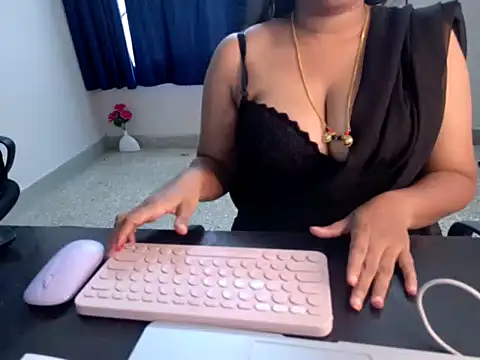 Snapshot of Anjalistar chatting on September 2025 04:36:01 AM Anjalistar online show from September 2025 04:36:01 AM