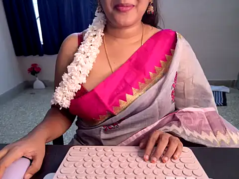 Snapshot of Anjalistar chatting on September 2025 04:15:01 AM Anjalistar online show from September 2025 04:15:01 AM