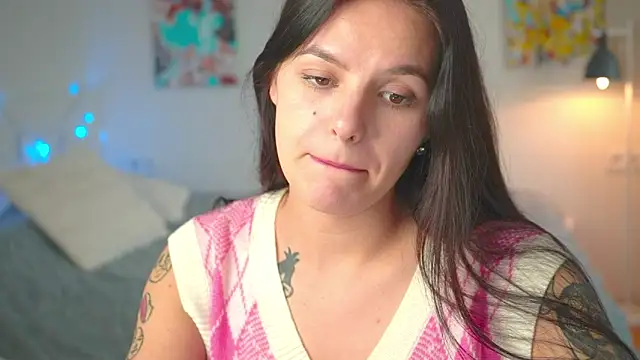 EwelynScott online show from October 2025 01:34:01 PM