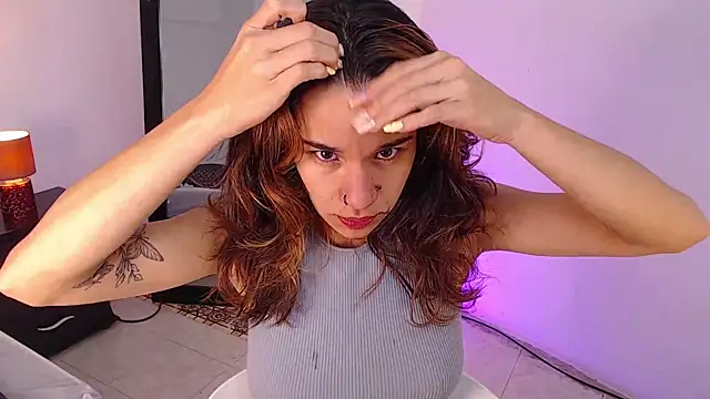 miascarlet 16 online show from January 2026 01:27:02 PM