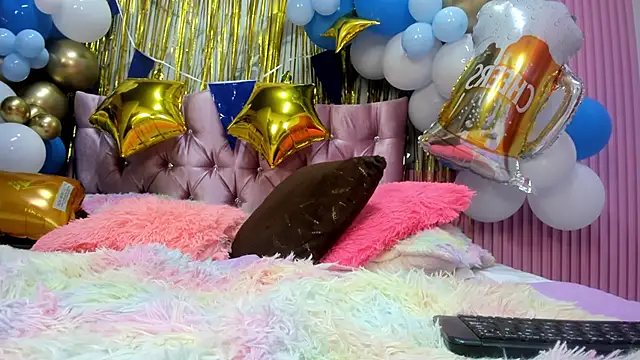 Mindy 19 online show from September 2025 10:56:02 PM