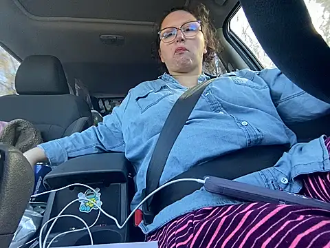 GirlSquirt online show from November 2025 05:46:01 PM