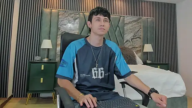 Michael blue online show from September 2025 07:50:02 PM