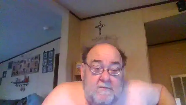 Snapshot of Boblnob chatting on April 2026 02:37:01 PM Boblnob online show from April 2026 02:37:01 PM