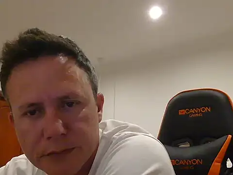 TroyDieselXXX online show from January 2026 06:44:02 PM