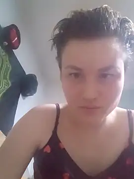 Snapshot of MoonIrene chatting on October 2025 03:53:01 PM MoonIrene online show from October 2025 03:53:01 PM