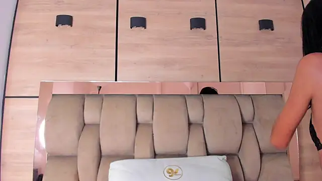 karol lewiss online show from January 2026 12:31:01 PM