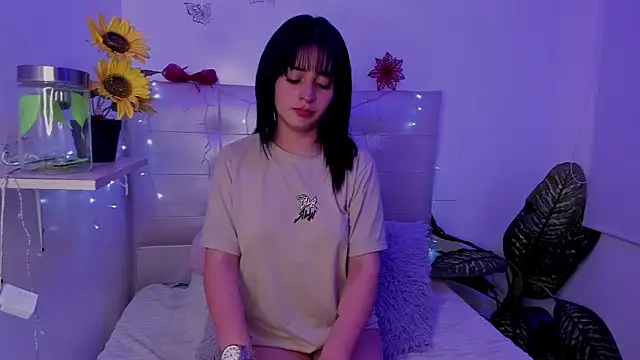 Anna Blade  online show from January 2026 04:23:01 PM