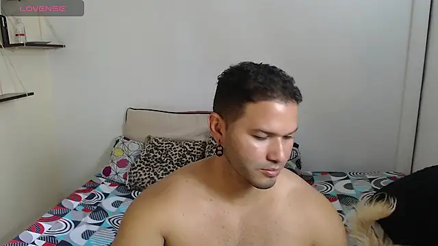 Snapshot of Tim_mz01 chatting on May 2026 04:45:02 PM Tim mz01 online show from May 2026 04:45:02 PM