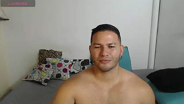 Snapshot of Tim_mz01 chatting on May 2026 06:20:01 PM Tim mz01 online show from May 2026 06:20:01 PM
