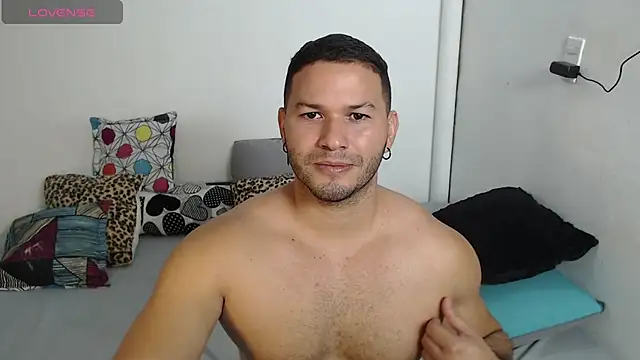 Snapshot of Tim_mz01 chatting on June 2026 03:17:01 PM Tim mz01 online show from June 2026 03:17:01 PM