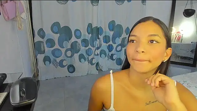 Snapshot of PureFire20 chatting on February 2026 10:09:01 AM PureFire20 online show from February 2026 10:09:01 AM