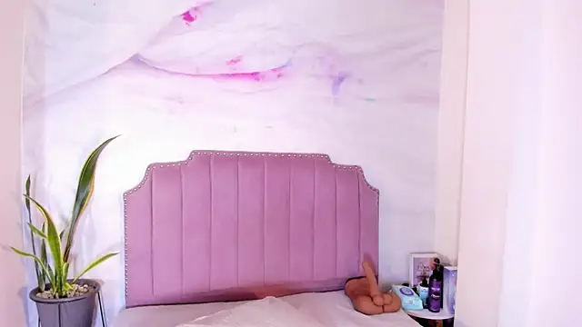 bianca angel  online show from October 2025 08:07:01 PM