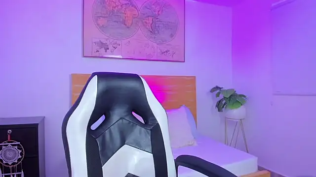 kitty sweeety  online show from February 2026 12:43:02 PM