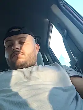 Todasmias420 online show from October 2025 11:37:02 PM