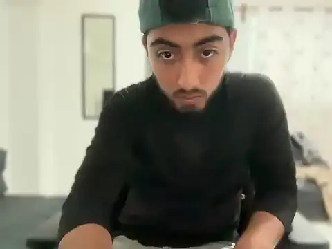 millan 32 online show from November 2025 10:55:02 PM