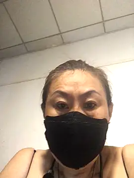 Snapshot of Loer558 chatting on November 2025 12:10:02 AM Loer558 online show from November 2025 12:10:02 AM