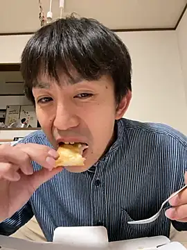 Snapshot of yuma0815 chatting on September 2025 11:56:02 AM yuma0815 online show from September 2025 11:56:02 AM