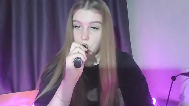 yourhoney Lola  online show from November 2025 02:49:02 PM