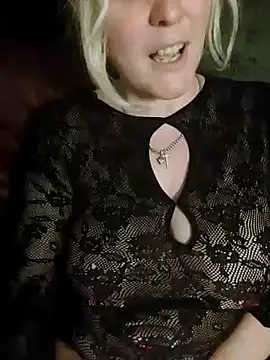 Bouncy-Bella28X online show from September 2025 09:47:02 PM