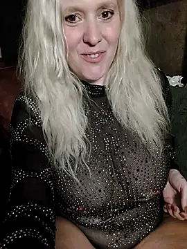 Bouncy-Bella28X online show from September 2025 09:39:02 PM