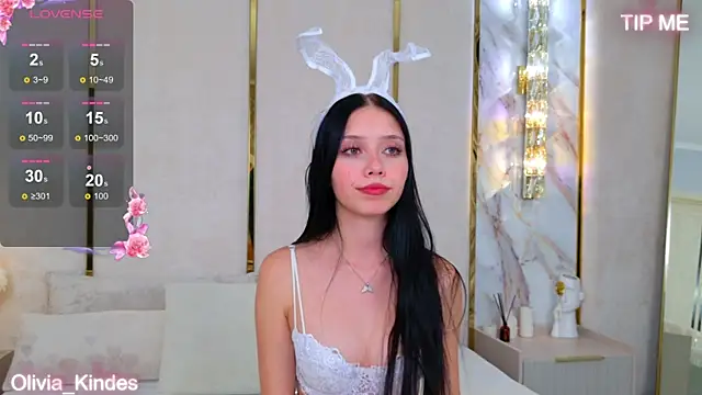 Snapshot of Olivia_Kindes chatting on September 2025 05:14:01 PM Olivia Kindes online show from September 2025 05:14:01 PM