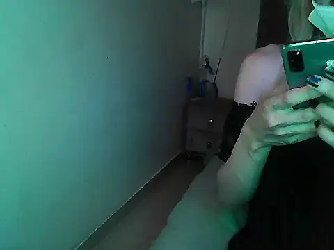 Snapshot of mrlolimirass chatting on October 2025 03:16:01 AM mrlolimirass online show from October 2025 03:16:01 AM