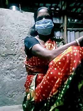 Snapshot of Tamilauntyhot chatting on October 2025 01:53:02 AM Tamilauntyhot online show from October 2025 01:53:02 AM