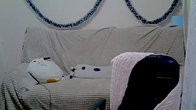 Lily Ember online show from December 2025 06:14:02 PM