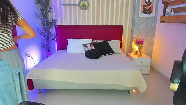 SamayRyann online show from March 2026 01:51:01 PM