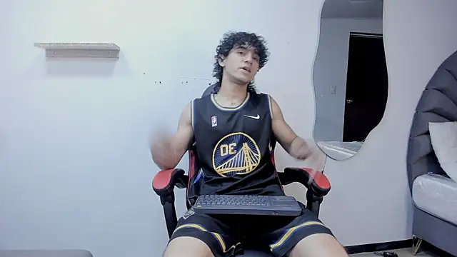 Snapshot of JackesTaylor chatting on September 2025 05:41:02 AM JackesTaylor online show from September 2025 05:41:02 AM