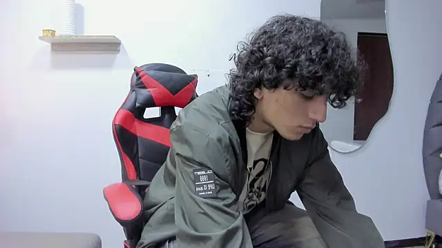 Snapshot of JackesTaylor chatting on October 2025 05:08:01 AM JackesTaylor online show from October 2025 05:08:01 AM