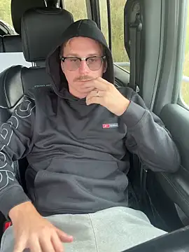 Snapshot of uncut_luke chatting on September 2025 07:19:02 PM uncut luke online show from September 2025 07:19:02 PM