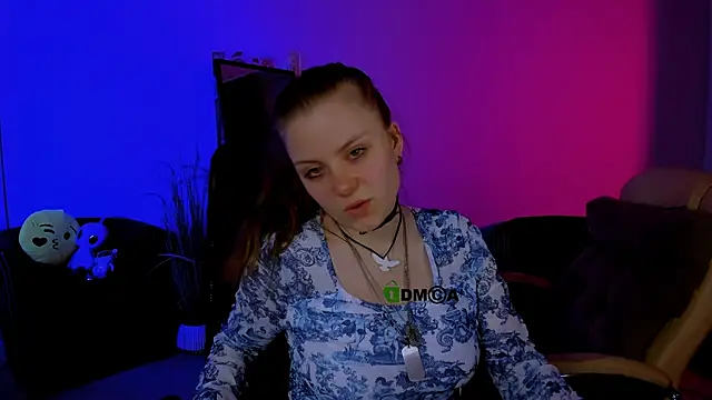 Snapshot of foxy_tease_ chatting on October 2025 10:20:02 PM foxy tease  online show from October 2025 10:20:02 PM