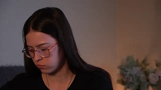 Snapshot of ywixos chatting on September 2025 10:14:01 AM ywixos online show from September 2025 10:14:01 AM